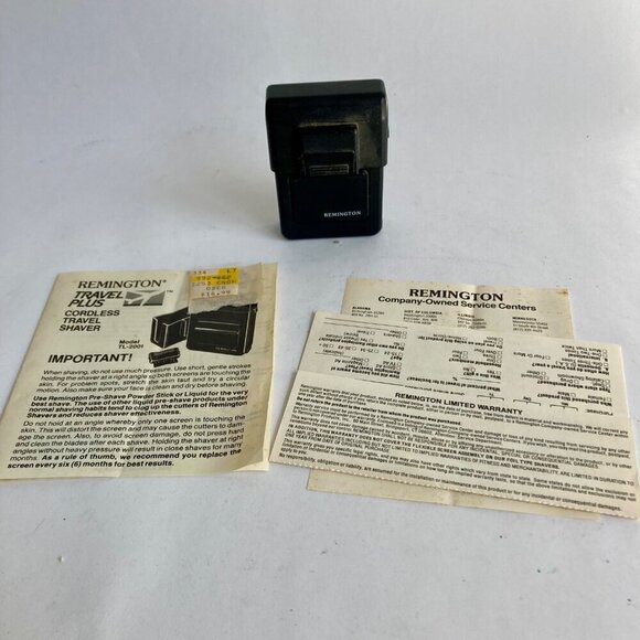Vintage Remington Travel Plus TL-2001 Cordless Electric Shaver PARTS OR REPAIR - Picture 1 of 7